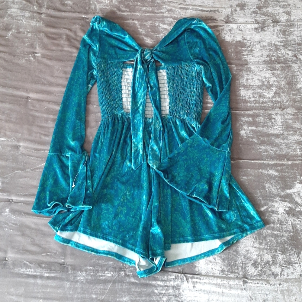 NWOT- Free People Velvet Bell Sleeve Romper - Picture 4 of 10